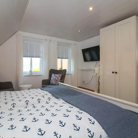 Brise8 - Greetsiel Pensionat Krummhörn