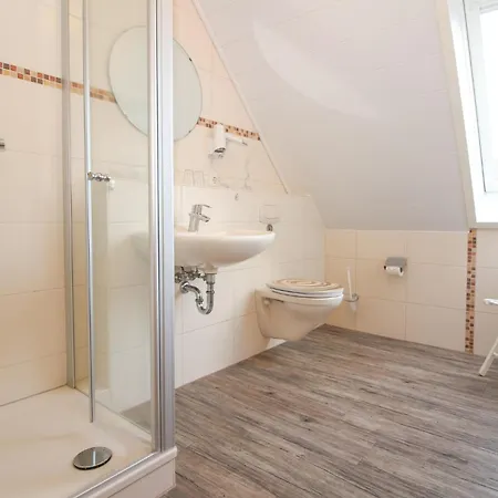 Brise8 - Greetsiel Guest house *
